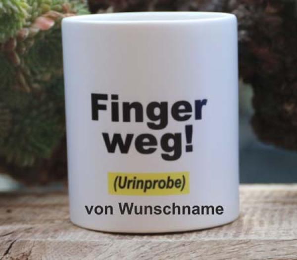Weiße Tasse mit Spruch "Finger weg URINPROBE"